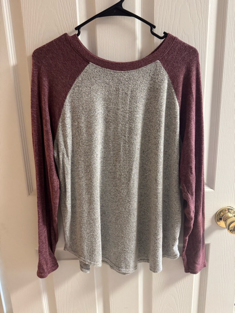 American Eagle Soft & Sexy Long Sleeve